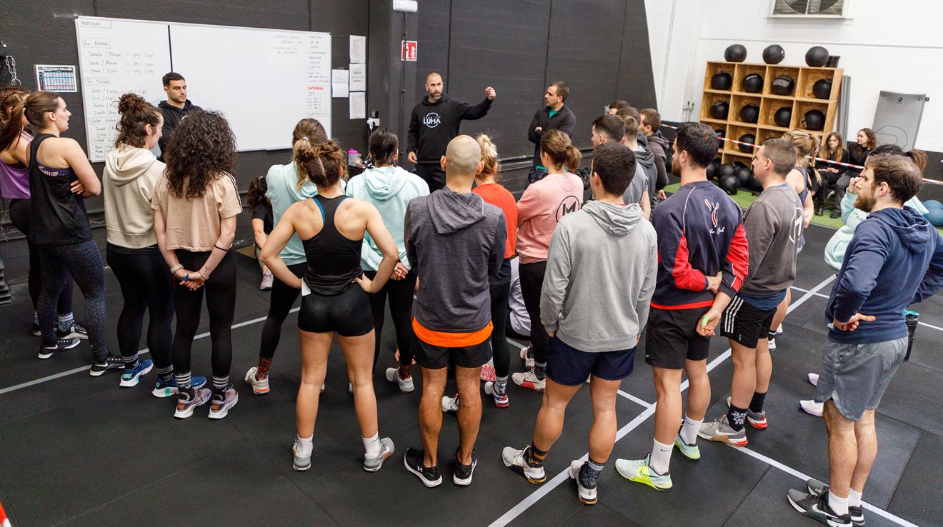 Nuestras clases y entrenamientos se adaptan en carga e intensidad a tus capacidades y necesidades